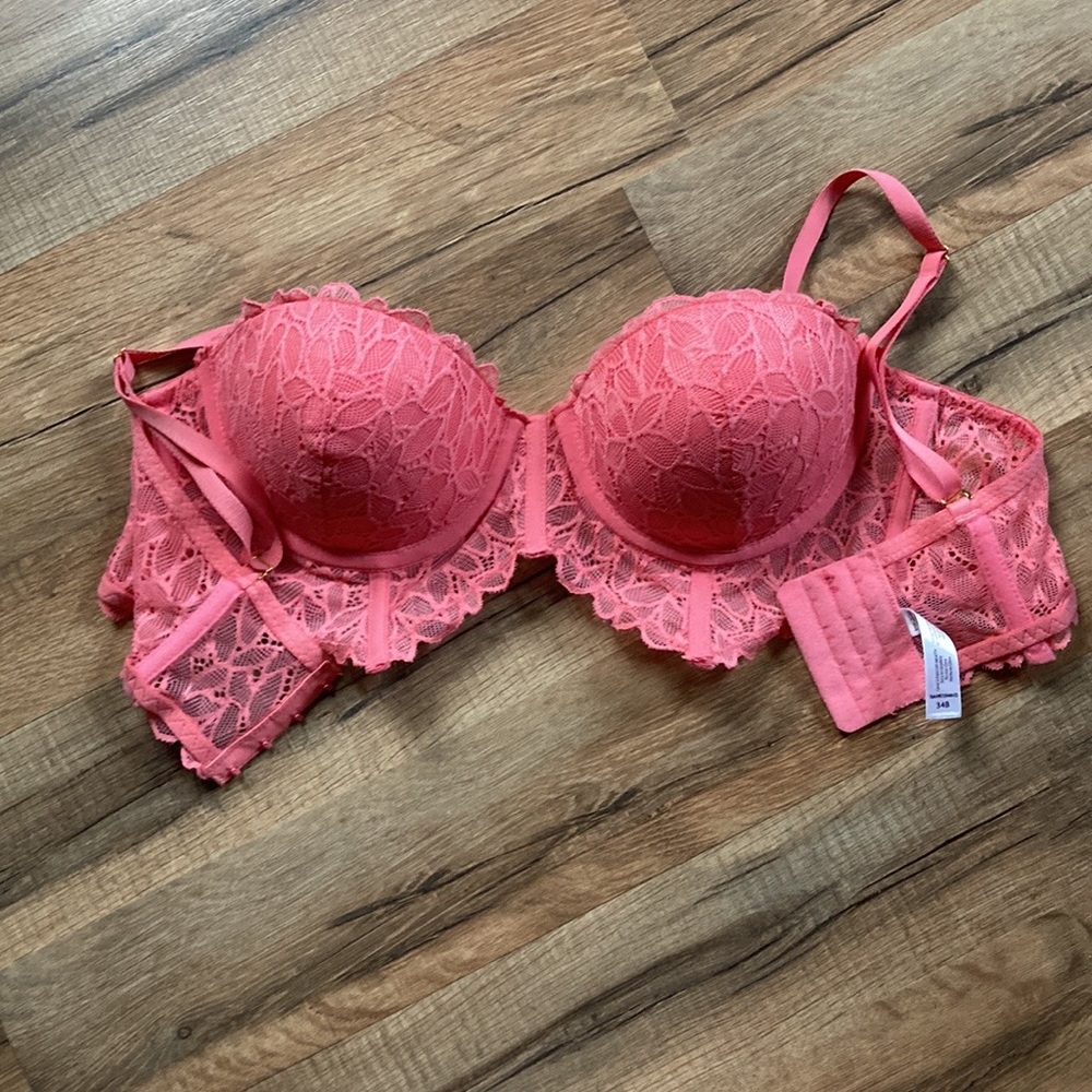 NWOT Hot Pink Lace Push Up Bra with Removable Straps 34B